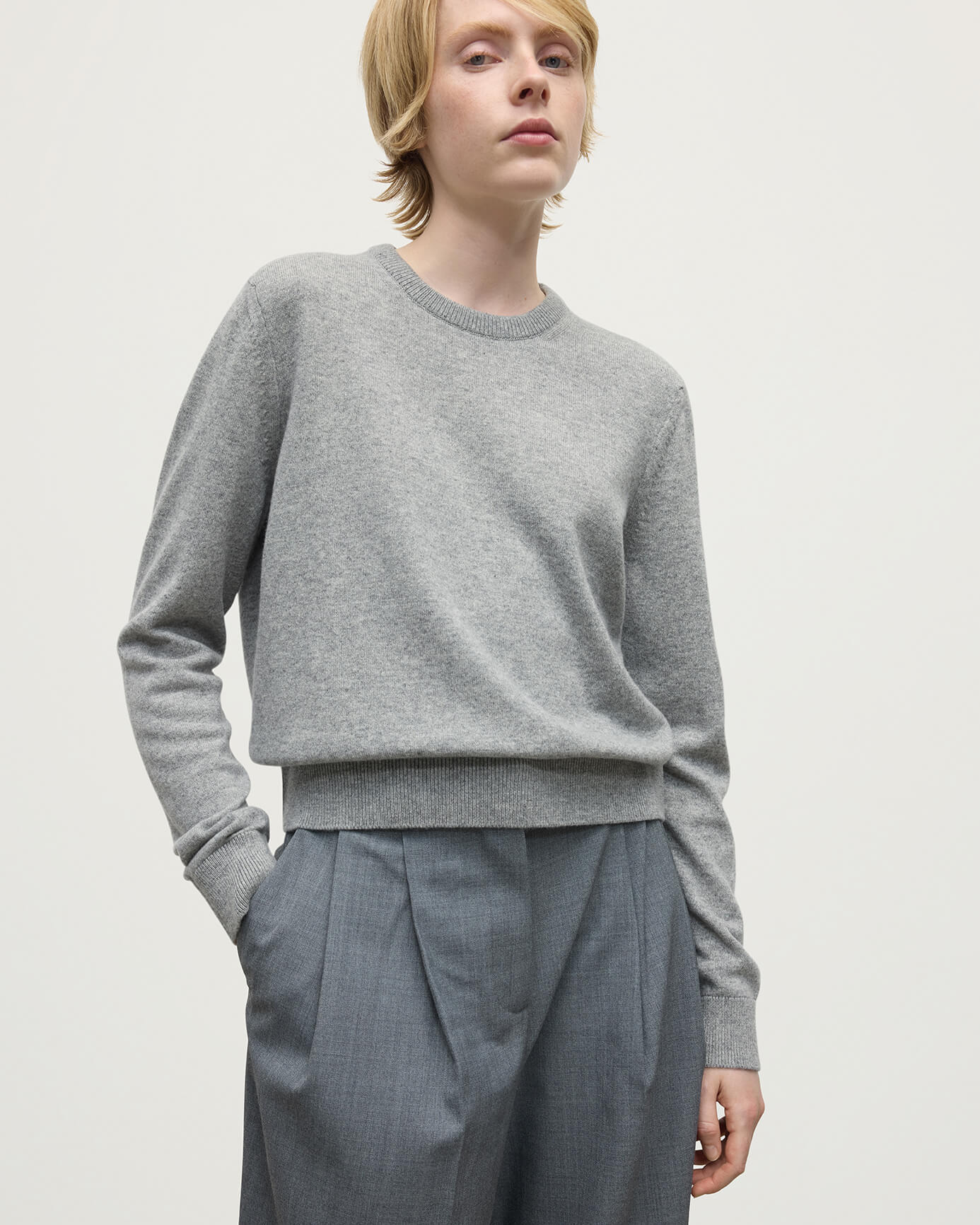 Classic Cashmere Grey Round Neck Jumper - 5