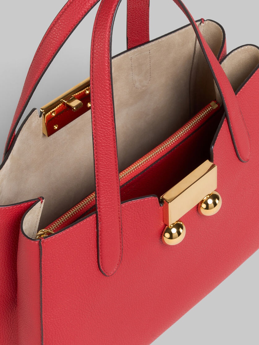 RED LEATHER TRUNKAROO TOTE HANDBAG - 4