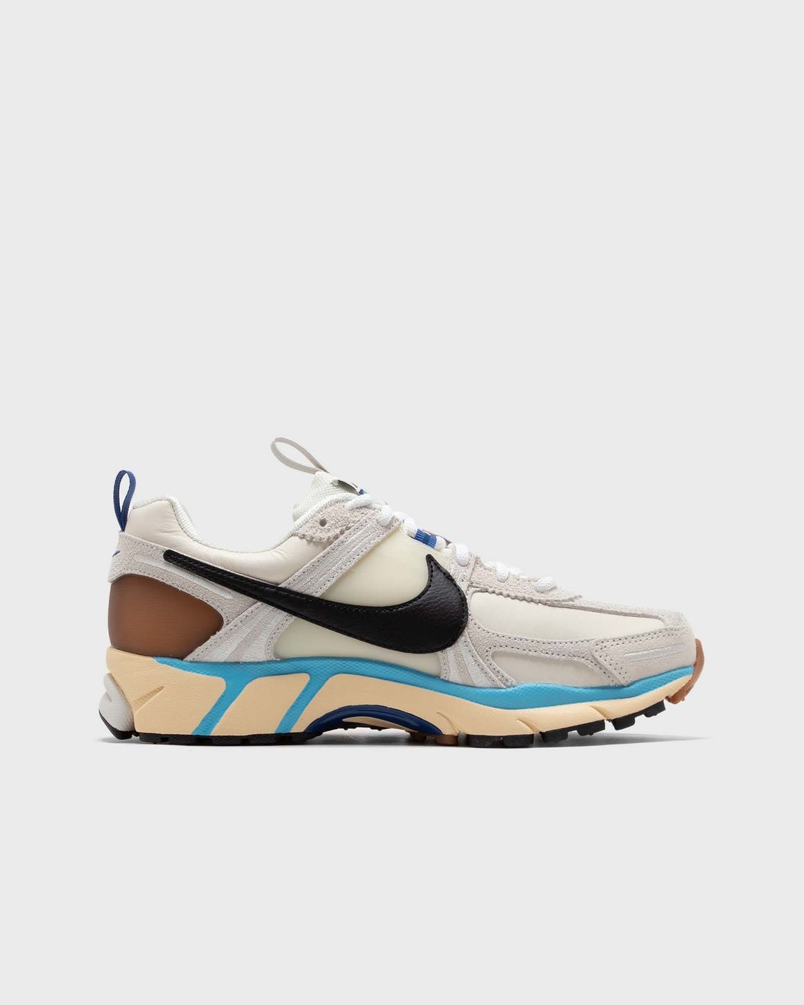 WMNS NIKE ZOOM VOMERO 5 PREMIUM - 3