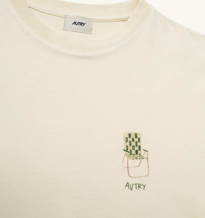 LAWN CHAIR GRAPHIC TEE WOMAN 4
