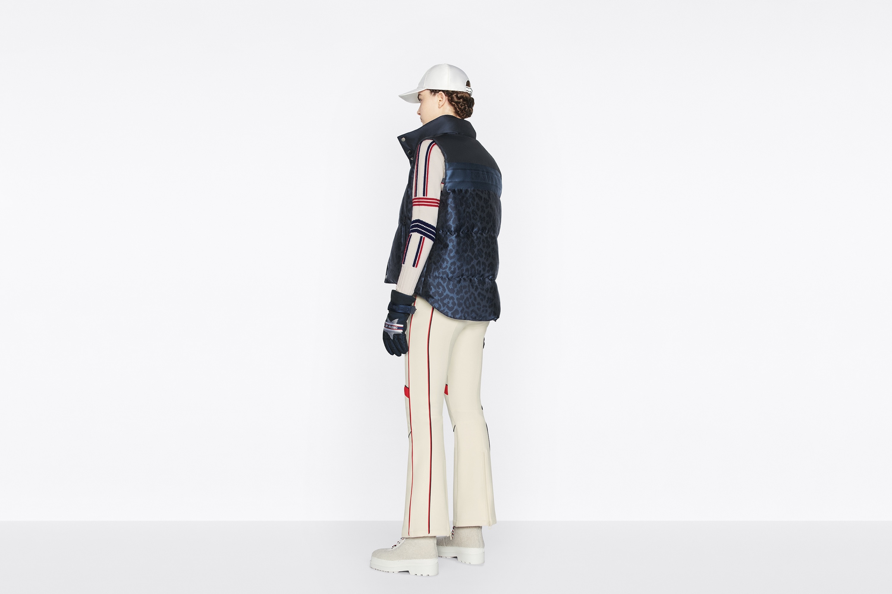 DiorAlps Sleeveless Down Jacket - 9