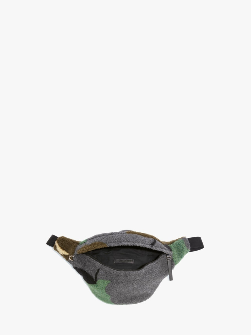 FLEECE BUM BAG WITH APPLE MOTIF 4