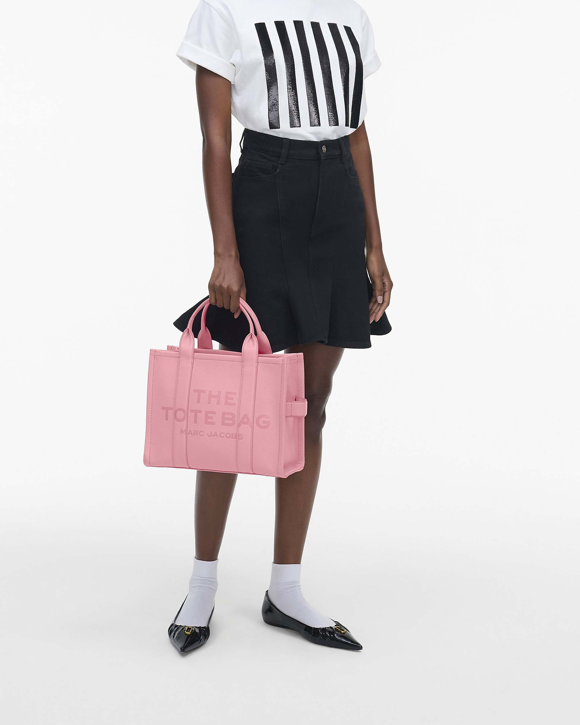 THE LEATHER MEDIUM TOTE BAG - 9