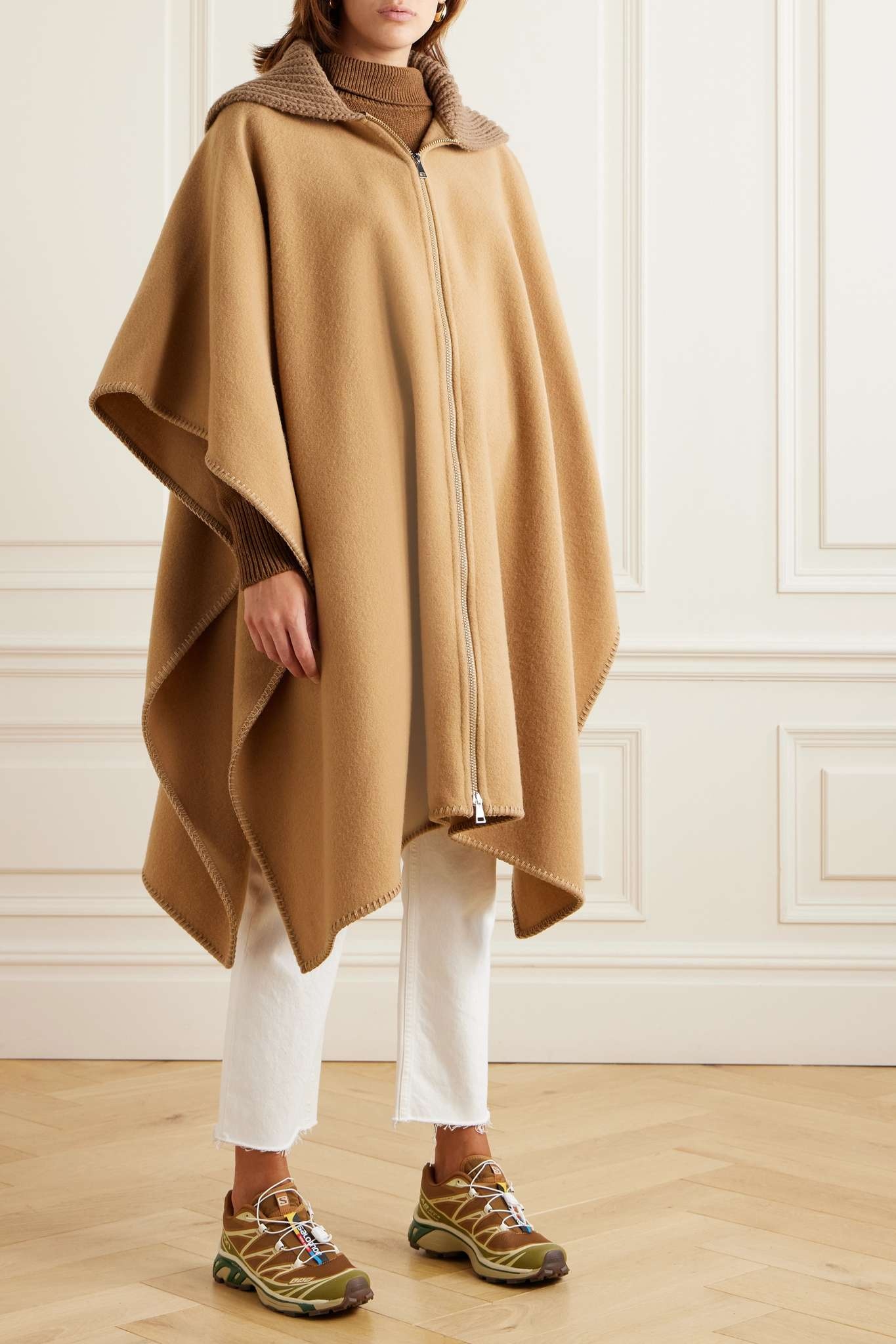 【関税＆送料込み】Moncler Ivory Wool Blend Cape Cape with fringes MONCLER | Blondie Shop
