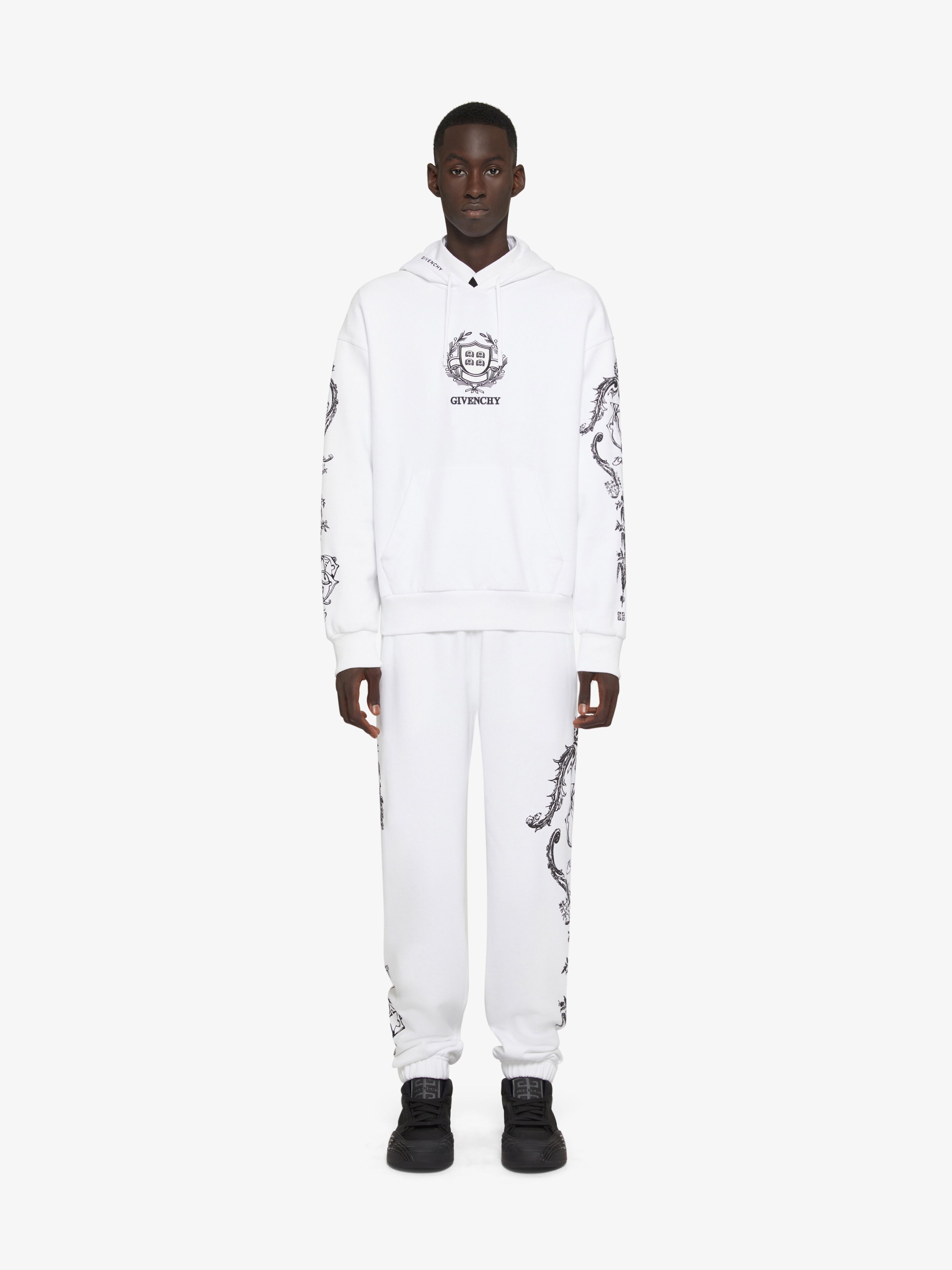 GIVENCHY CREST BOXY FIT HOODIE IN FLEECE - 2