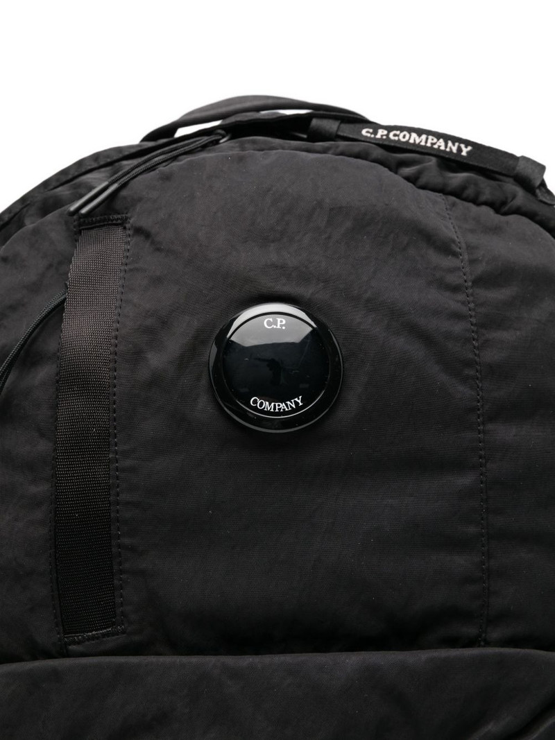 lens-detail backpack 4