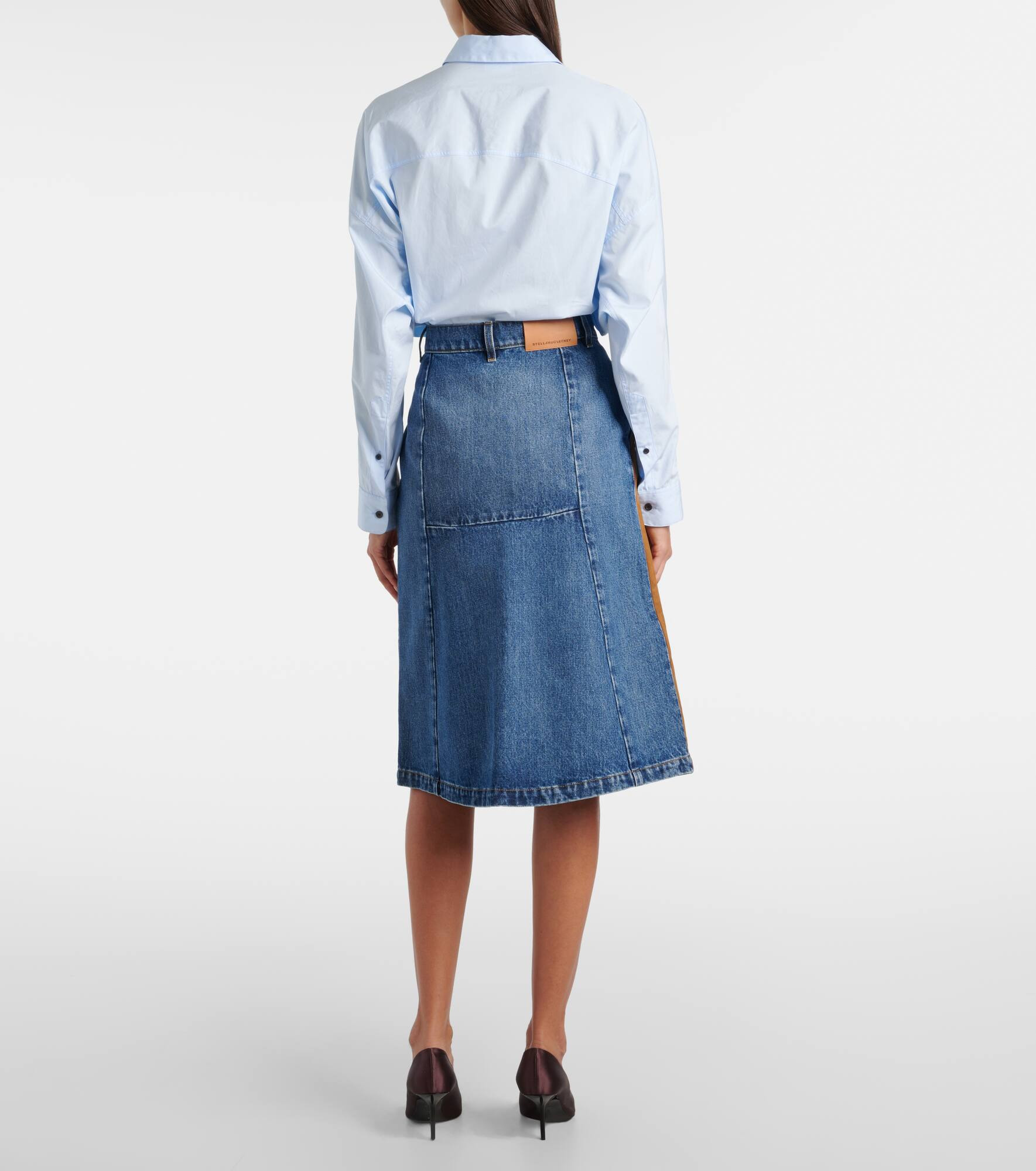 Faux suede-trimmed denim midi skirt - 3