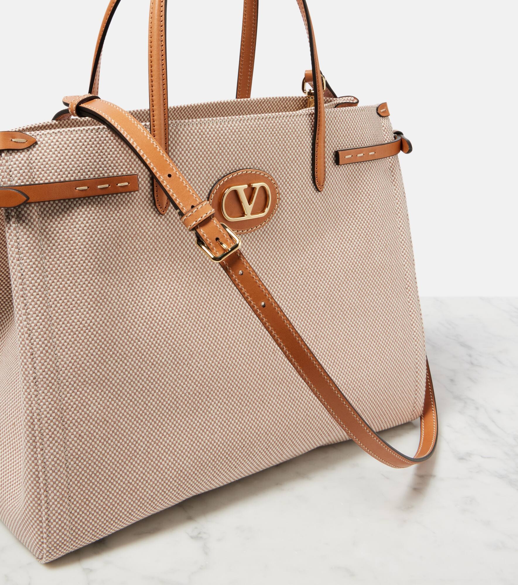 VLogo Mini leather-trimmed shoulder bag - 6