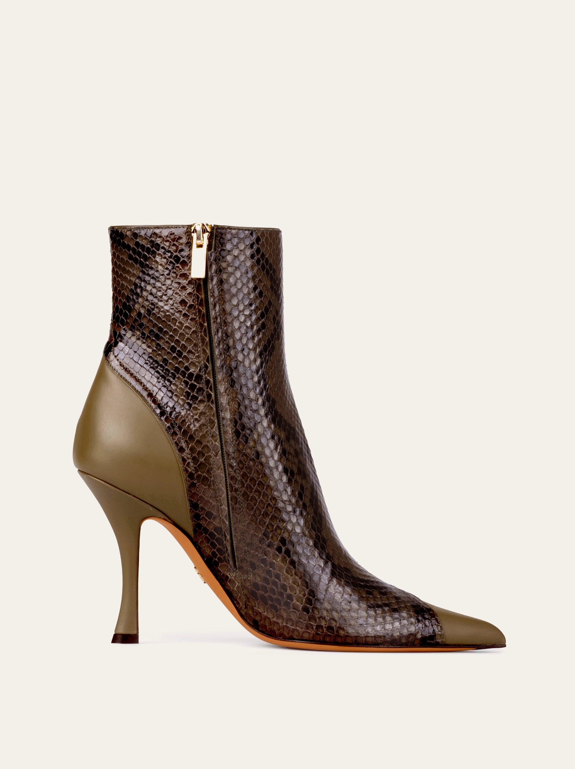 Ankle boot with contrasting inlays - 5