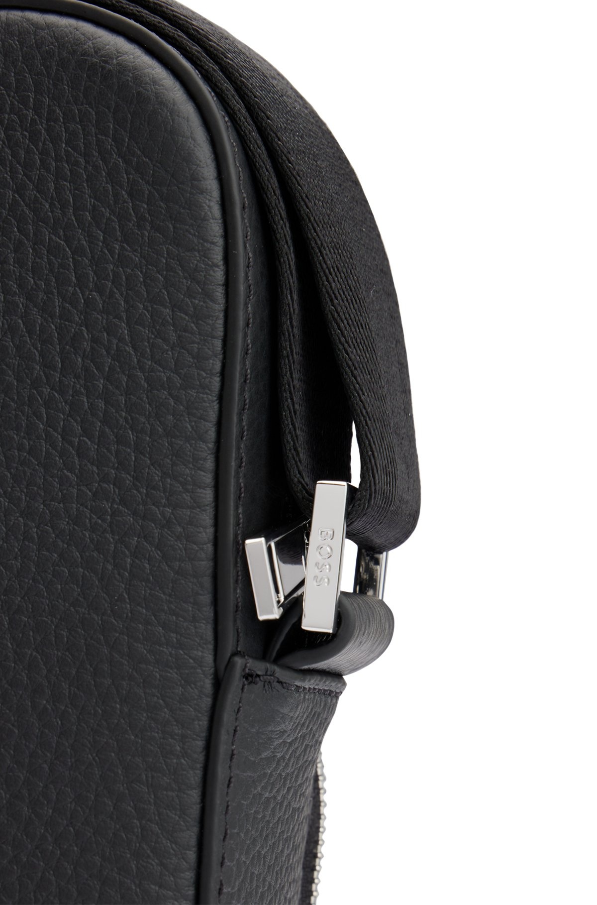 REPORTER BAG IN GRAINED ITALIAN LEATHER WITH EMBOSSED LOGO - 7