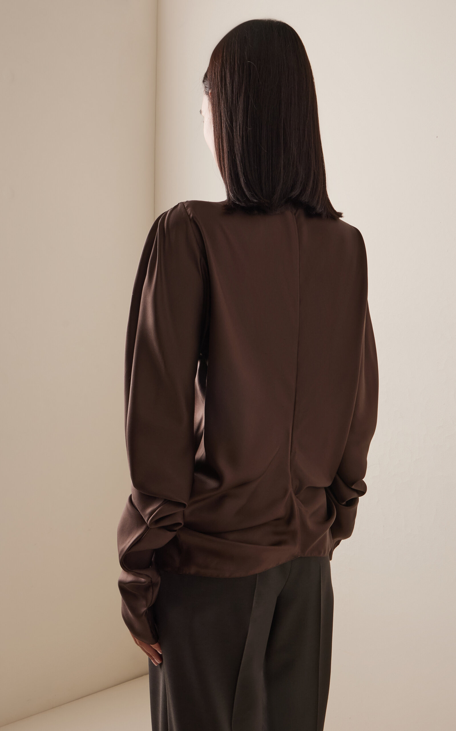 Miles Draped Silk-Twill Top taupe - 5