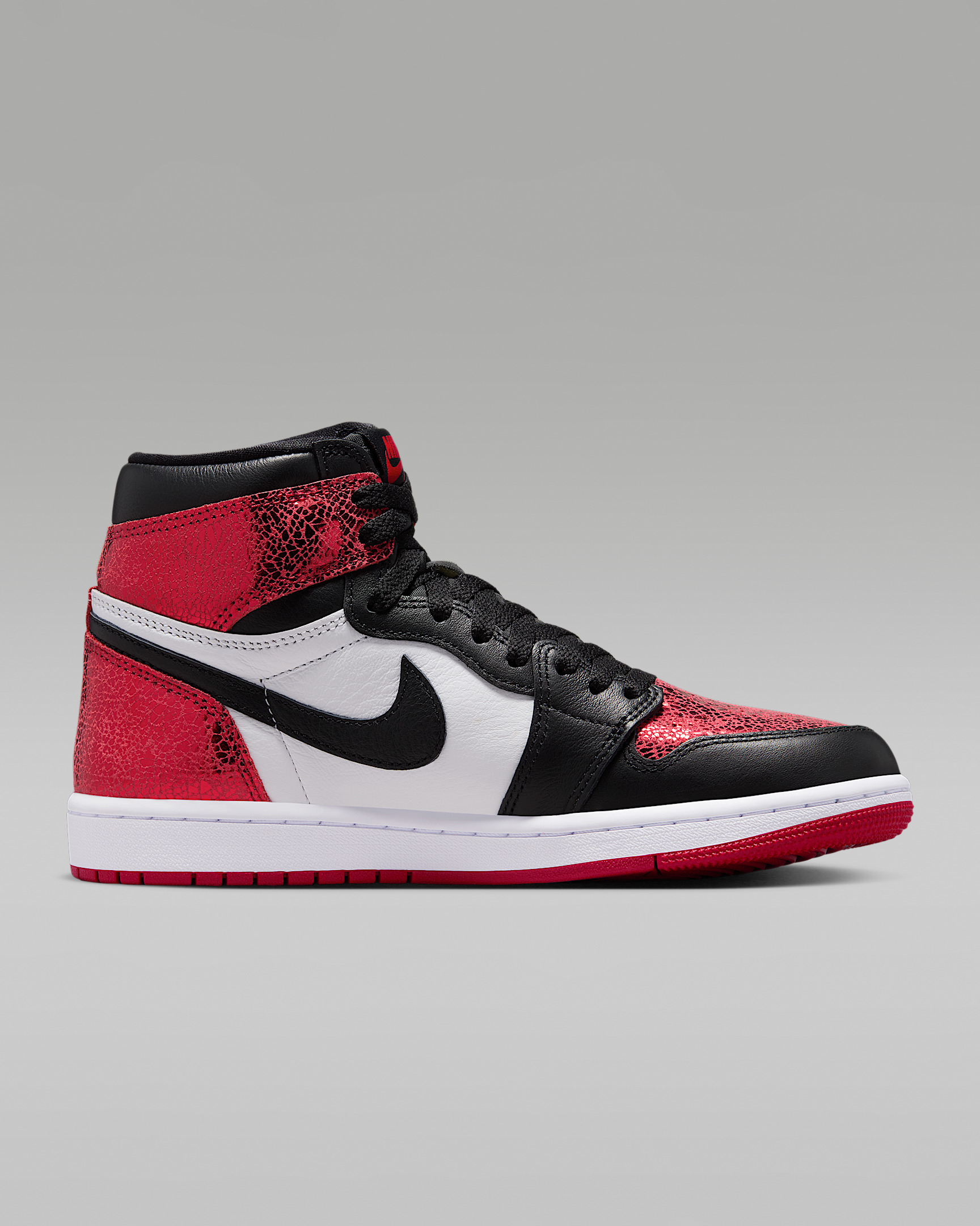 Air Jordan 1 Retro High OG Women's Shoes - 3