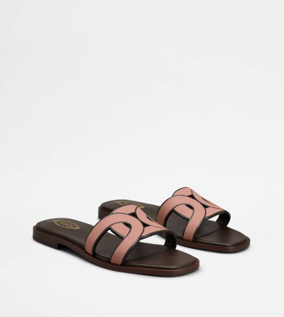 Tod's SANDALS IN LEATHER - PINK outlook