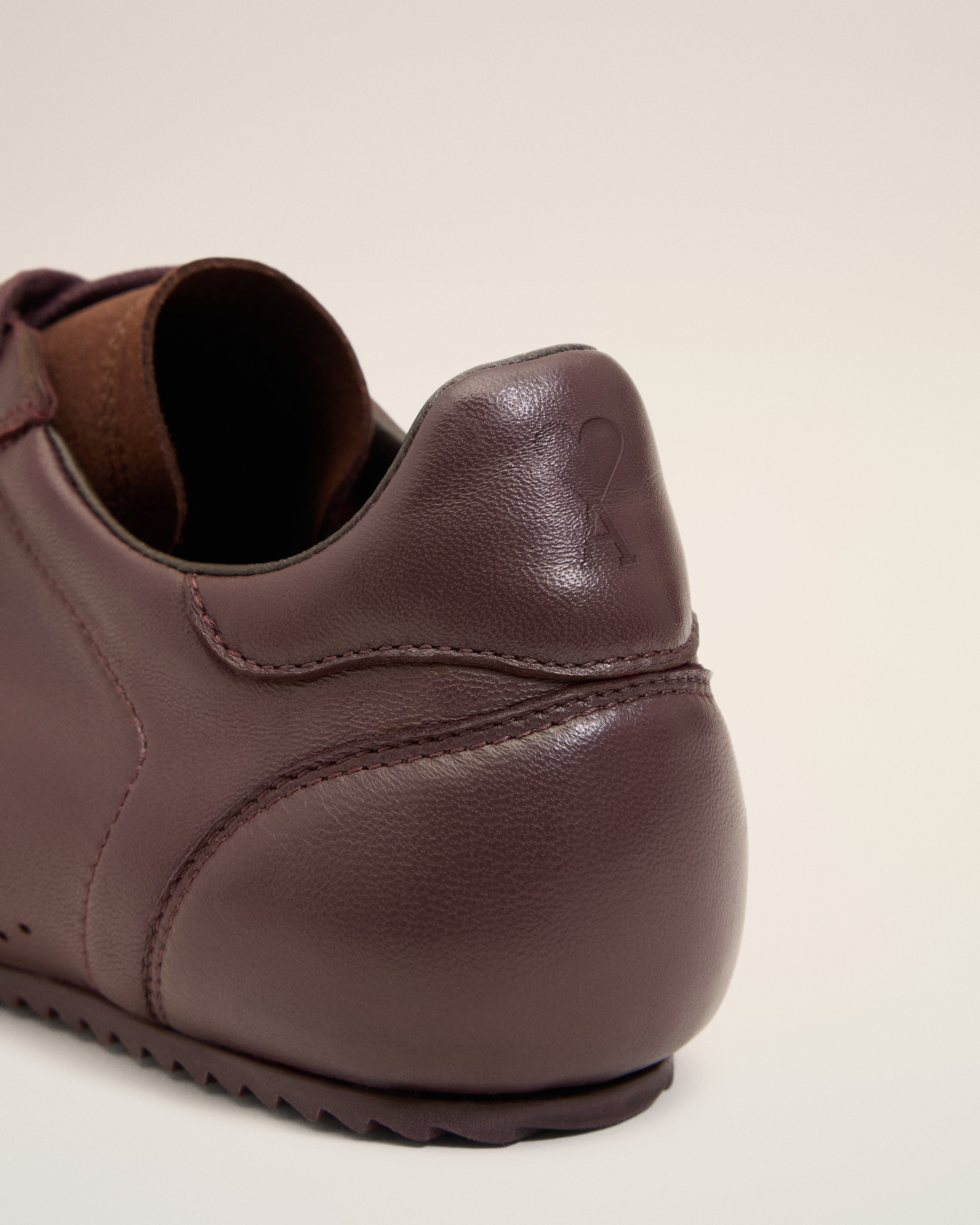 BURGUNDY SMOOTH LEATHER LOW TOP STEP SNEAKERS - 11