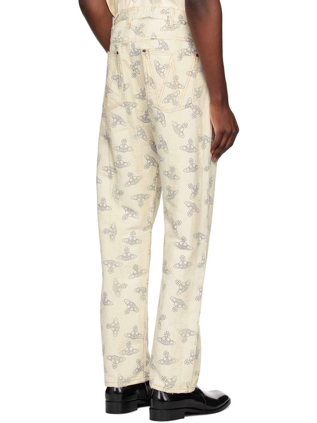 【関税込み】Vivienne Westwood オフホワイト Ranch ジーンズ Vivienne Westwood Off-White Ranch Jeans | ssense | REVERSIBLE