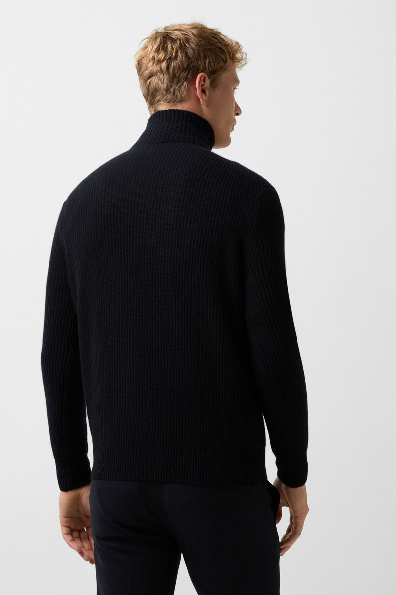 Balvin cashmere troyer in Navy blue 3