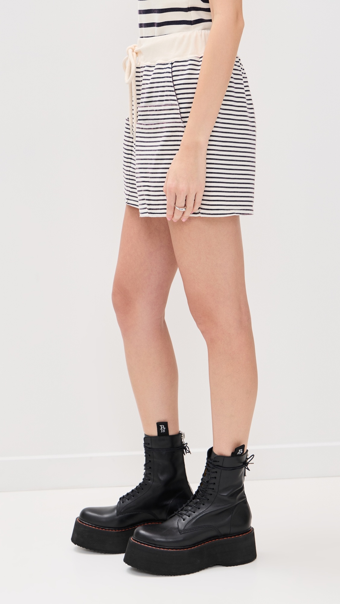 Layered Pocket Sweatshorts - 3
