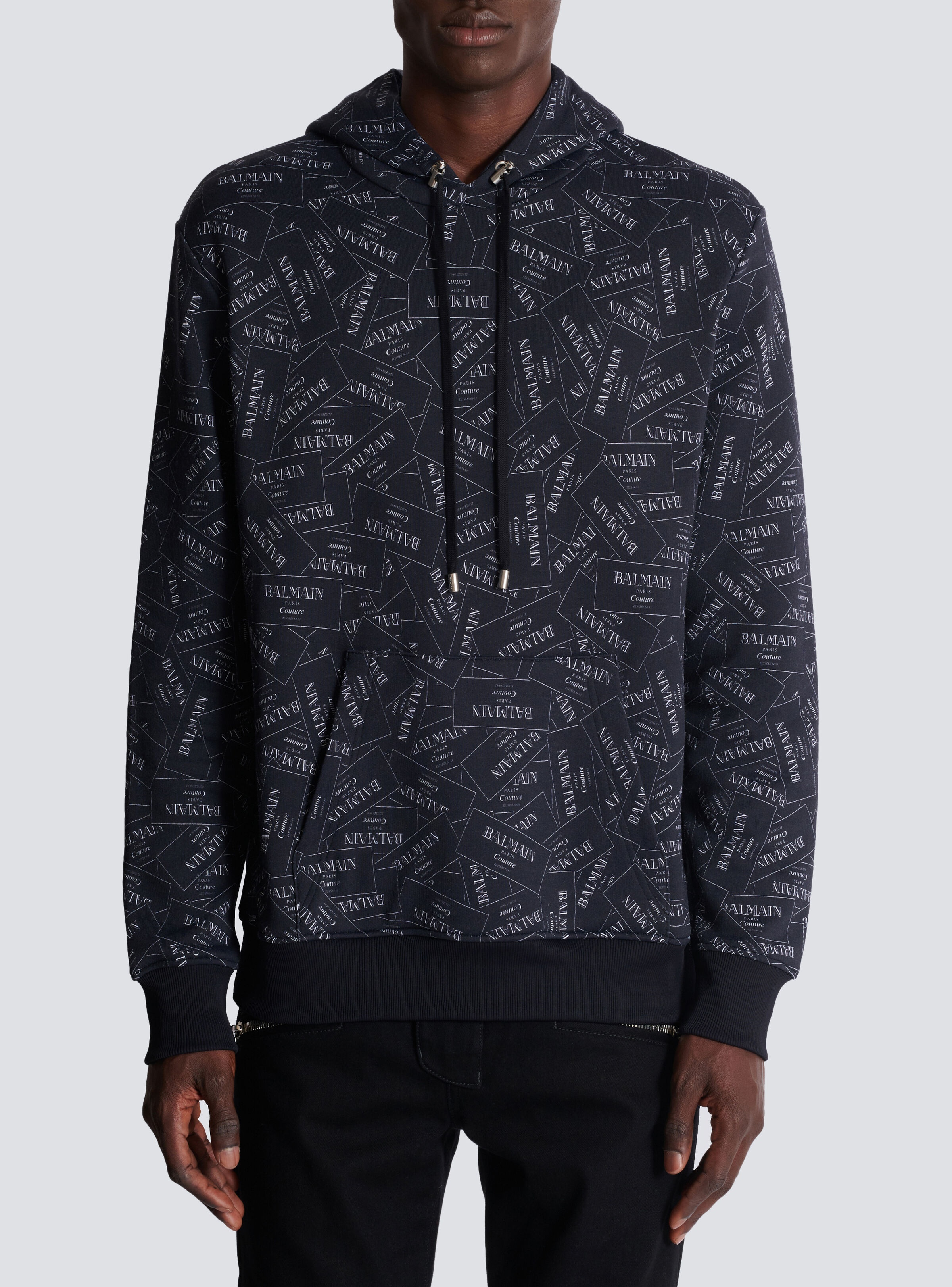 Hoodie with all-over Balmain label print - 5