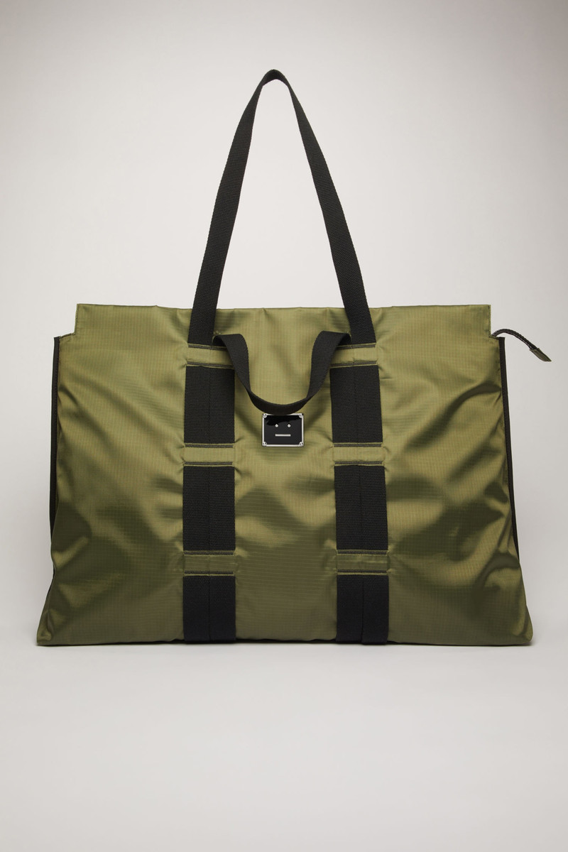 Logo plaque tote bag khaki green 1
