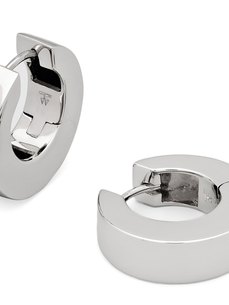 TOM WOOD small arch hoop earrings outlook