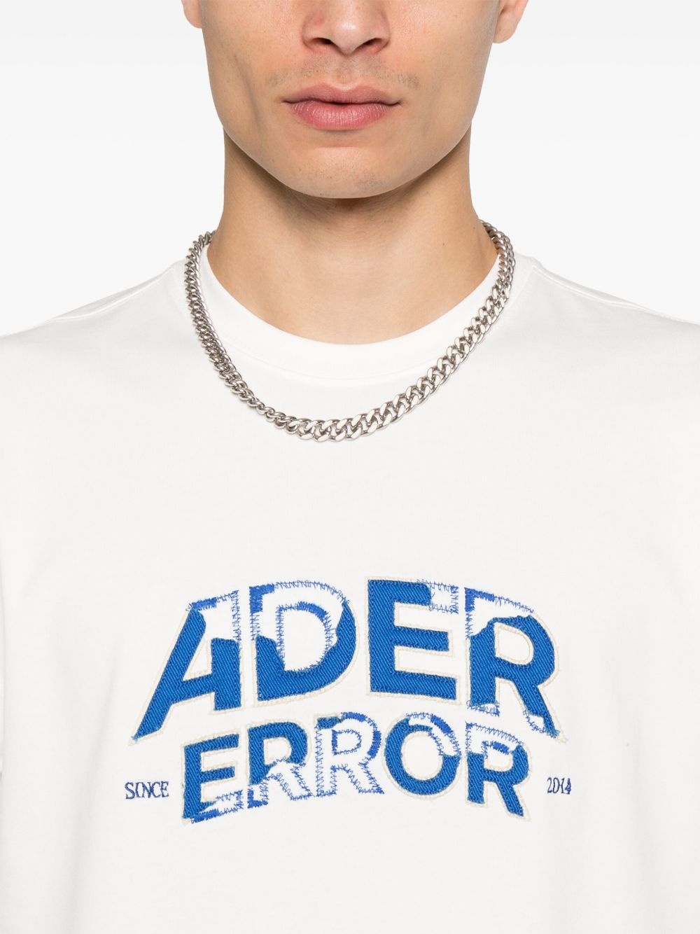 logo-embroidered T-shirt - 4