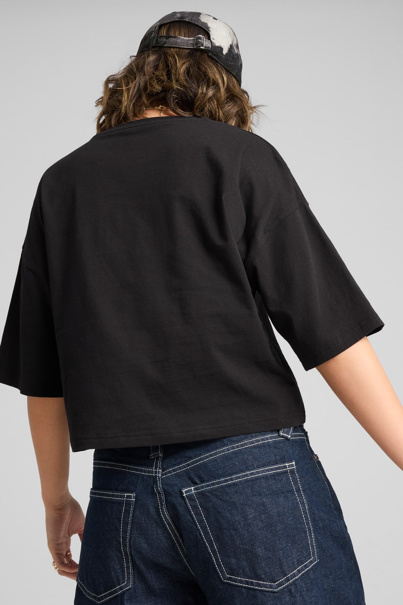 Wardrobe Essentials Women's Oversized Short Tee - 4