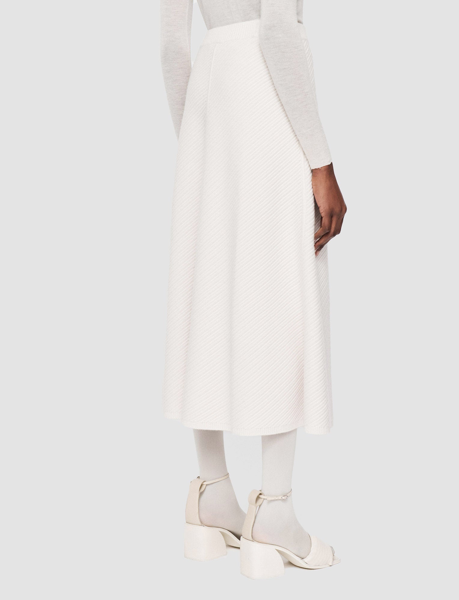 Diagonal Knit Skirt - 3