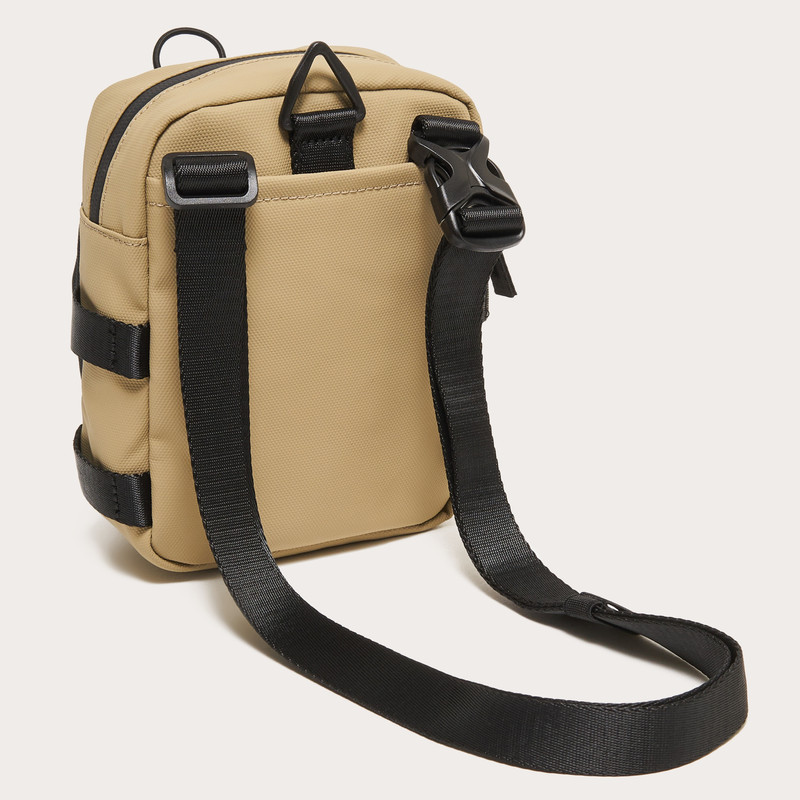 OAKLEY Rover Crossbody outlook