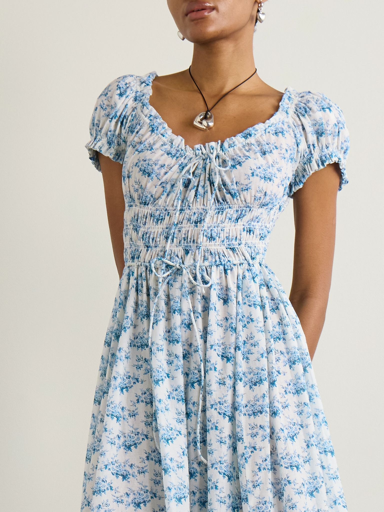 Ashlynn tie-detailed shirred floral-print organic cotton-voile midi dress Blue - 5