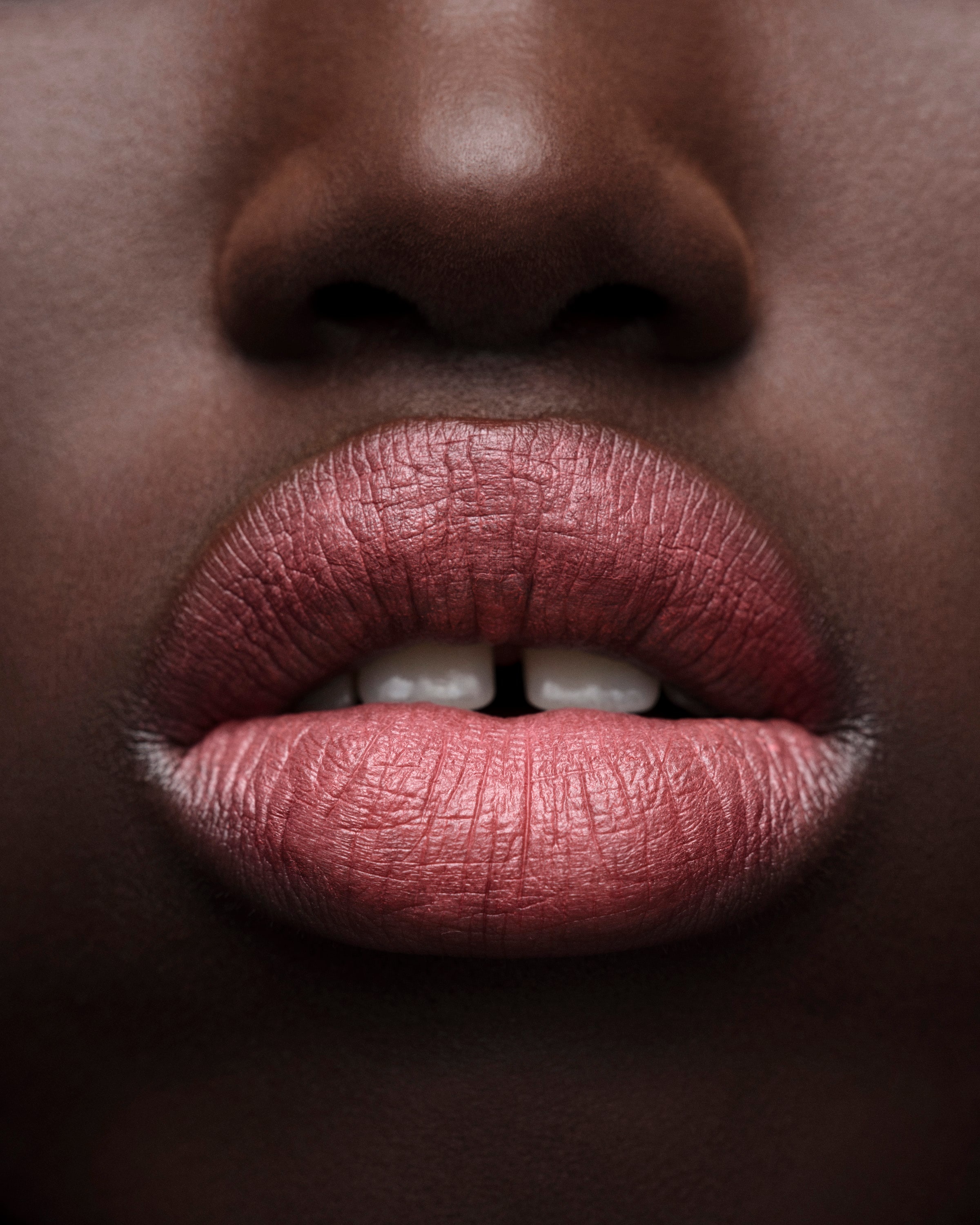 Prada Monochrome Hyper Matte lipstick - P58 - TAMARIS - 9