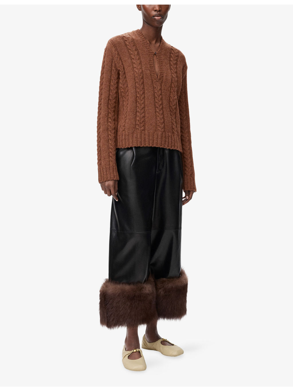 Keyhole Cable-Knit Wool Jumper - 2
