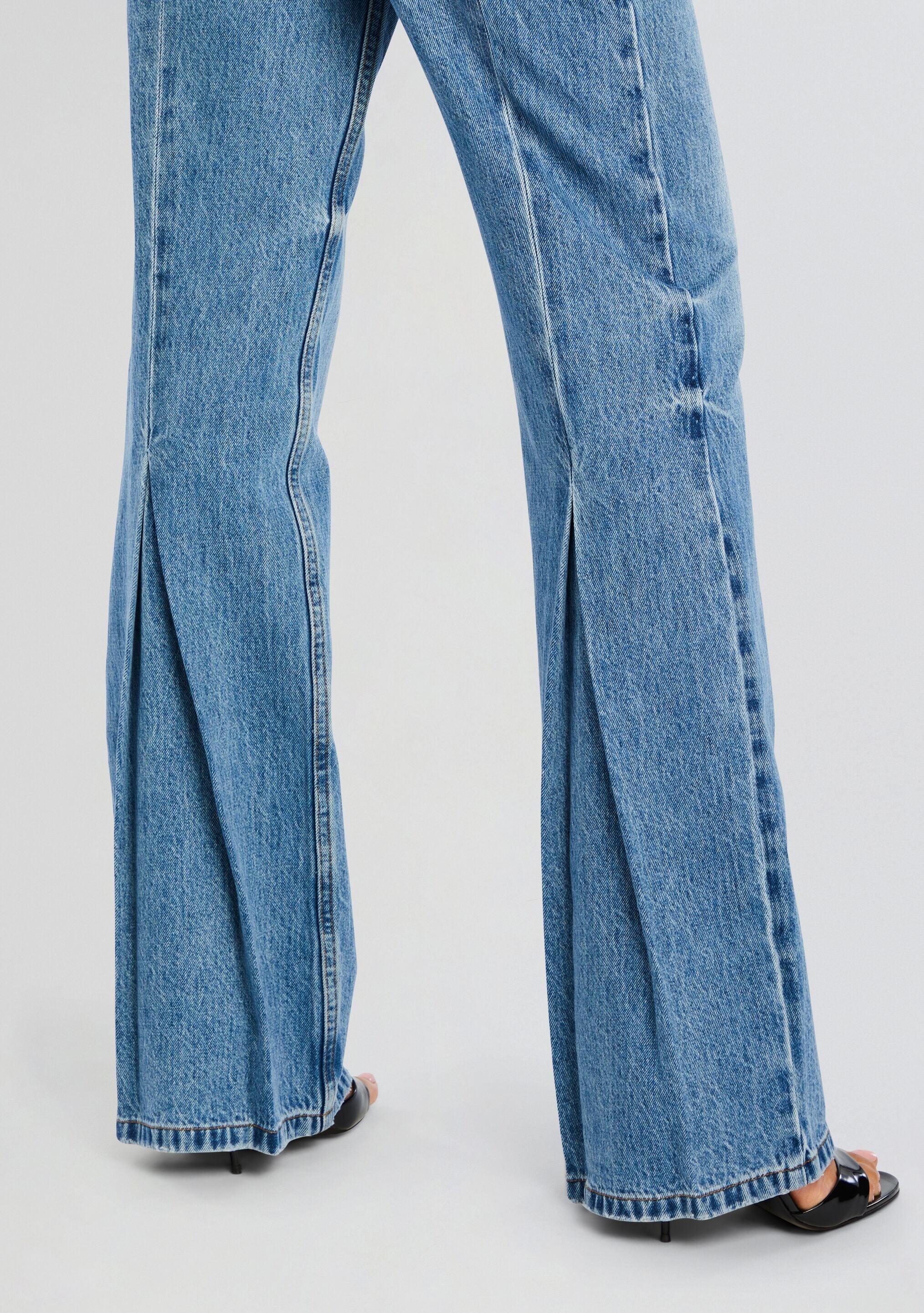 ARDEN HIGH RISE JEAN - 2