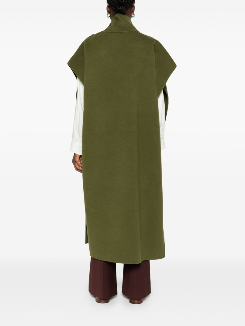 sleeveless coat 4