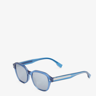 FENDI Blue sunglasses outlook