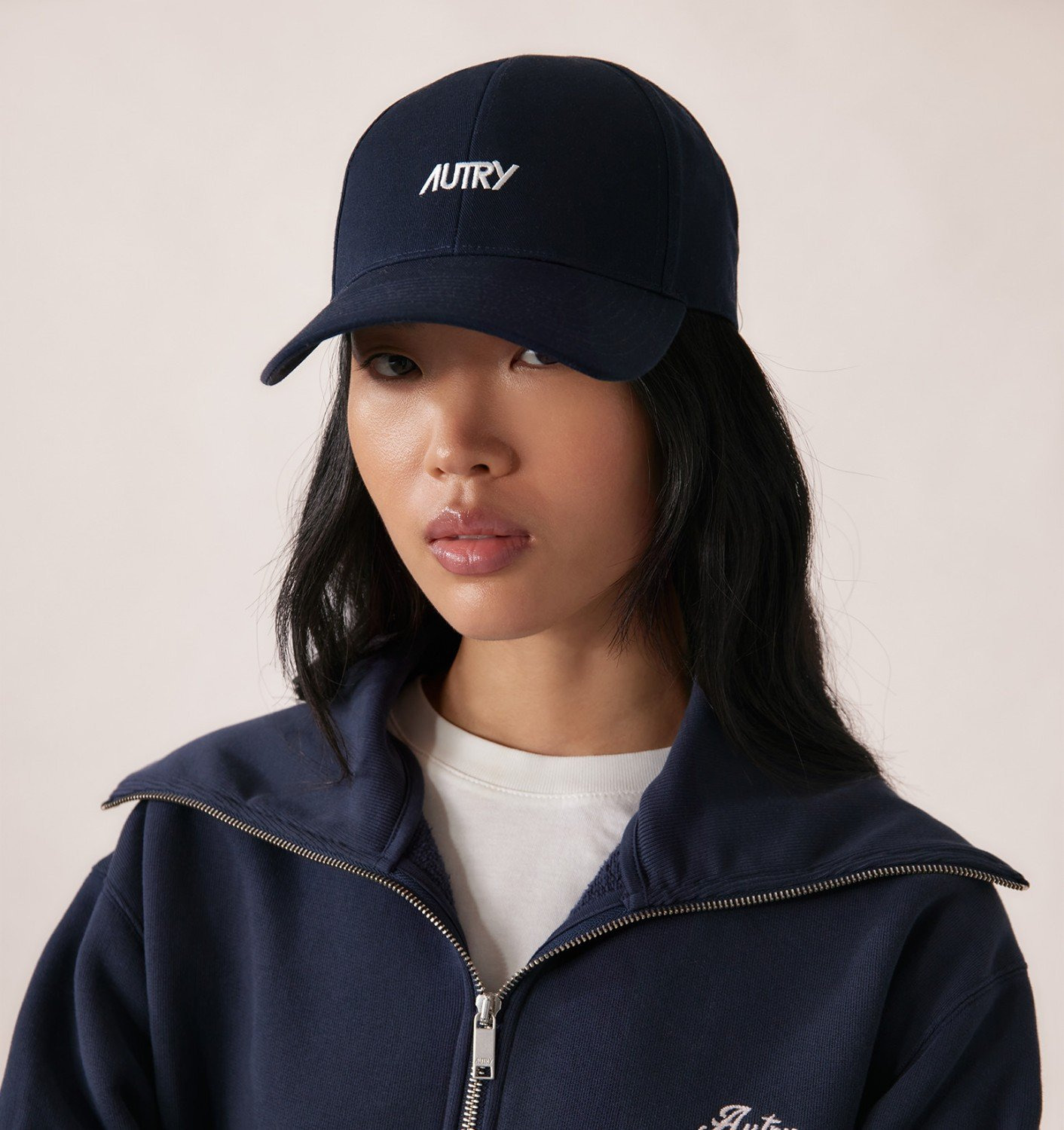 UNISEX BASEBALL CAP WITH CONTRAST EMBROIDERED LOGO - 2