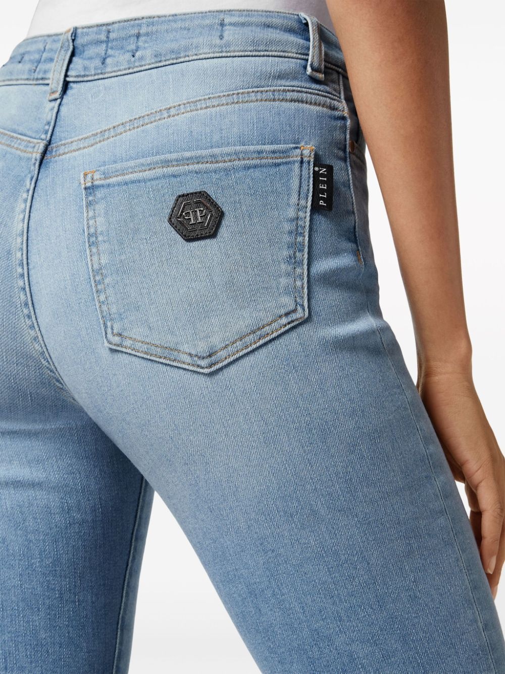 logo-appliquÃ©d flared jeans - 4