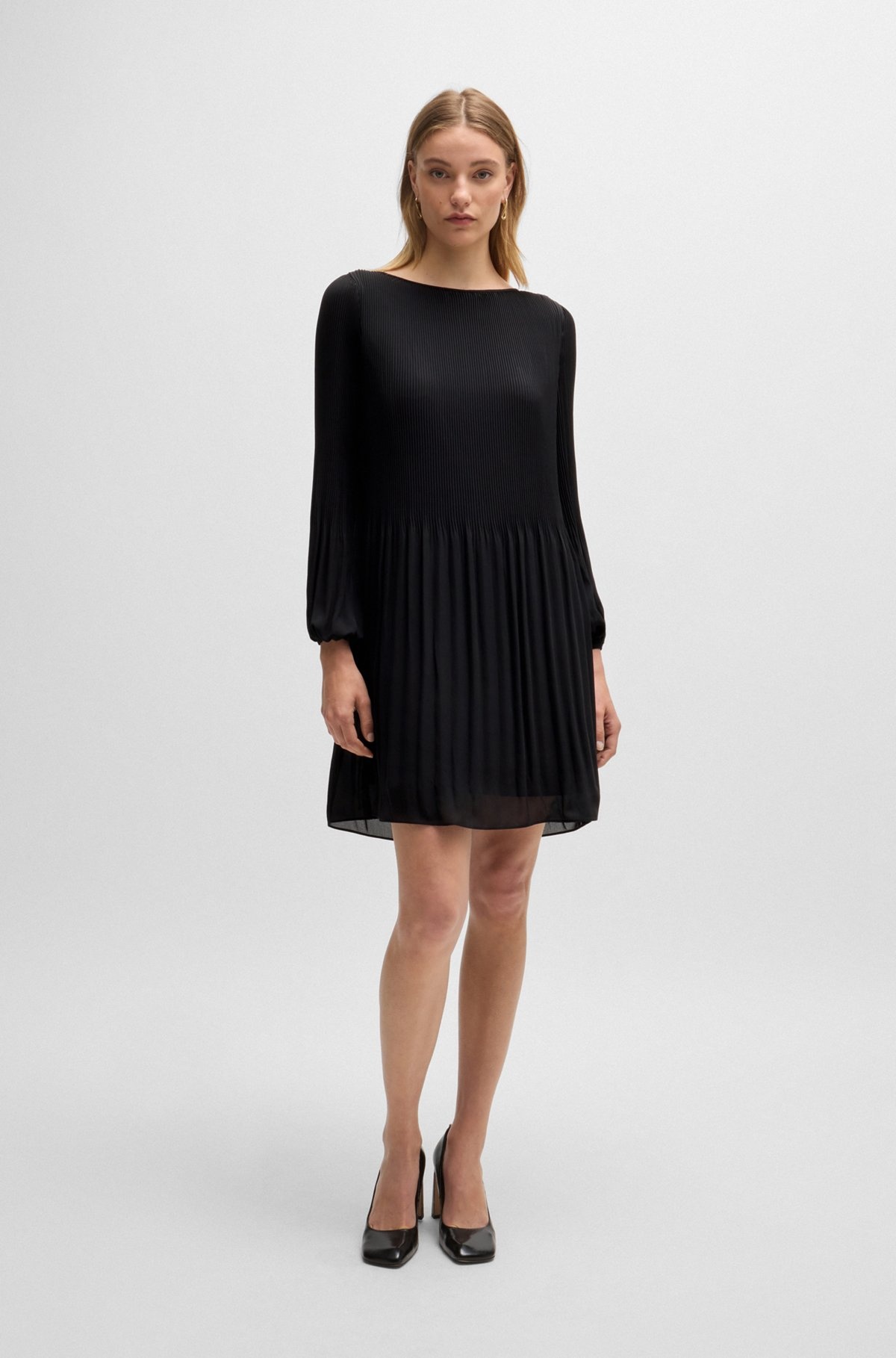 REGULAR-FIT DRESS WITH PLISSÉ PLEATS AND CREW NECKLINE - 3
