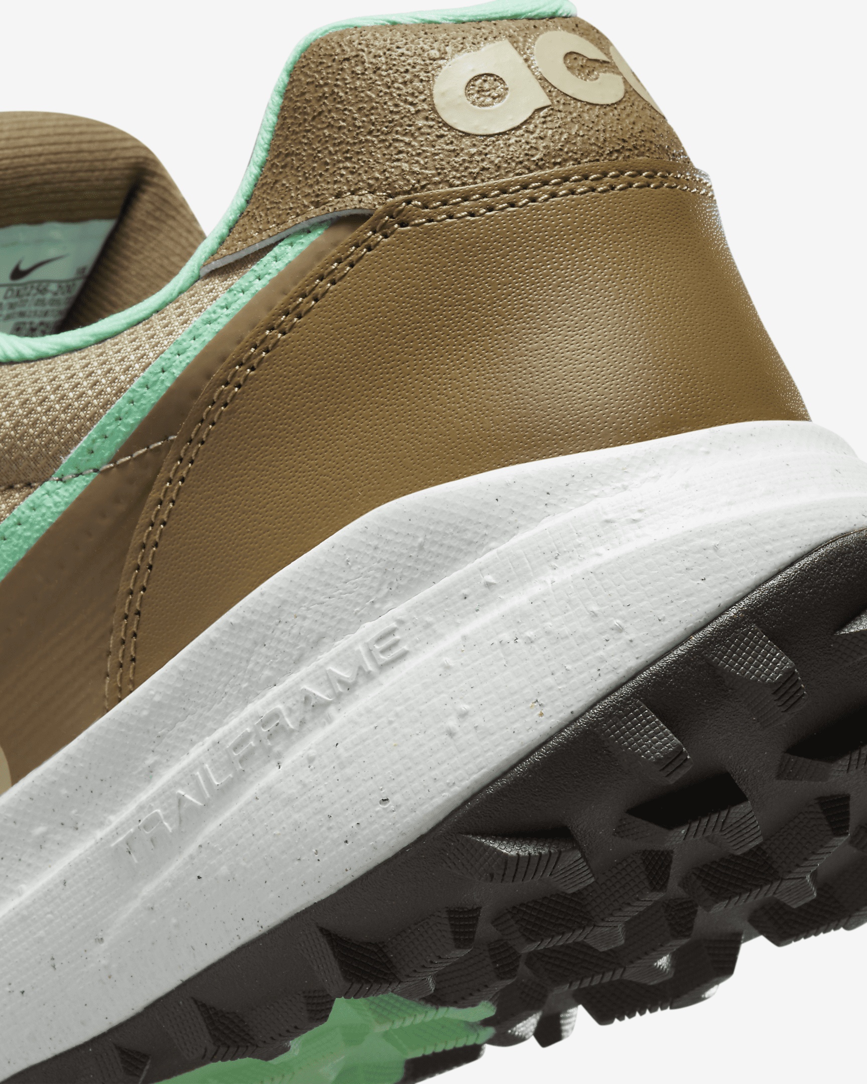 Men's Nike ACG Lowcate Shoes - 9