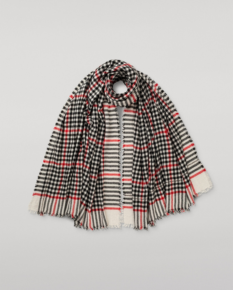 Gullane Glen Feshie Cashmere Stole 1