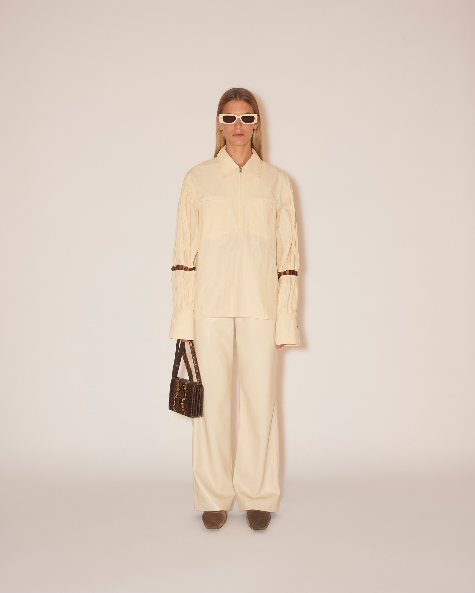 BRIGA - Pleat sleeve top - Creme - 4