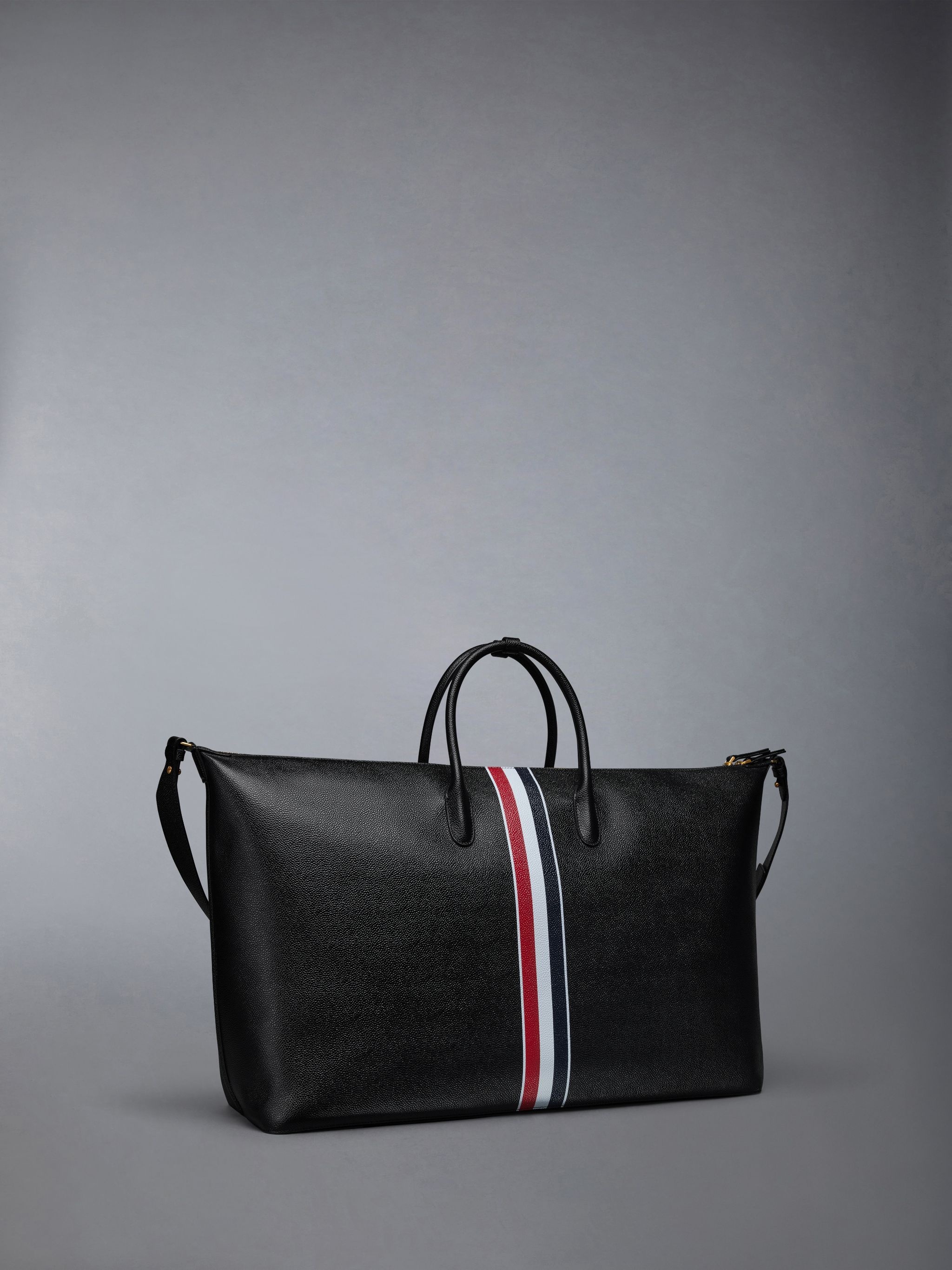 Pebble Grain Duffle Bag - 2