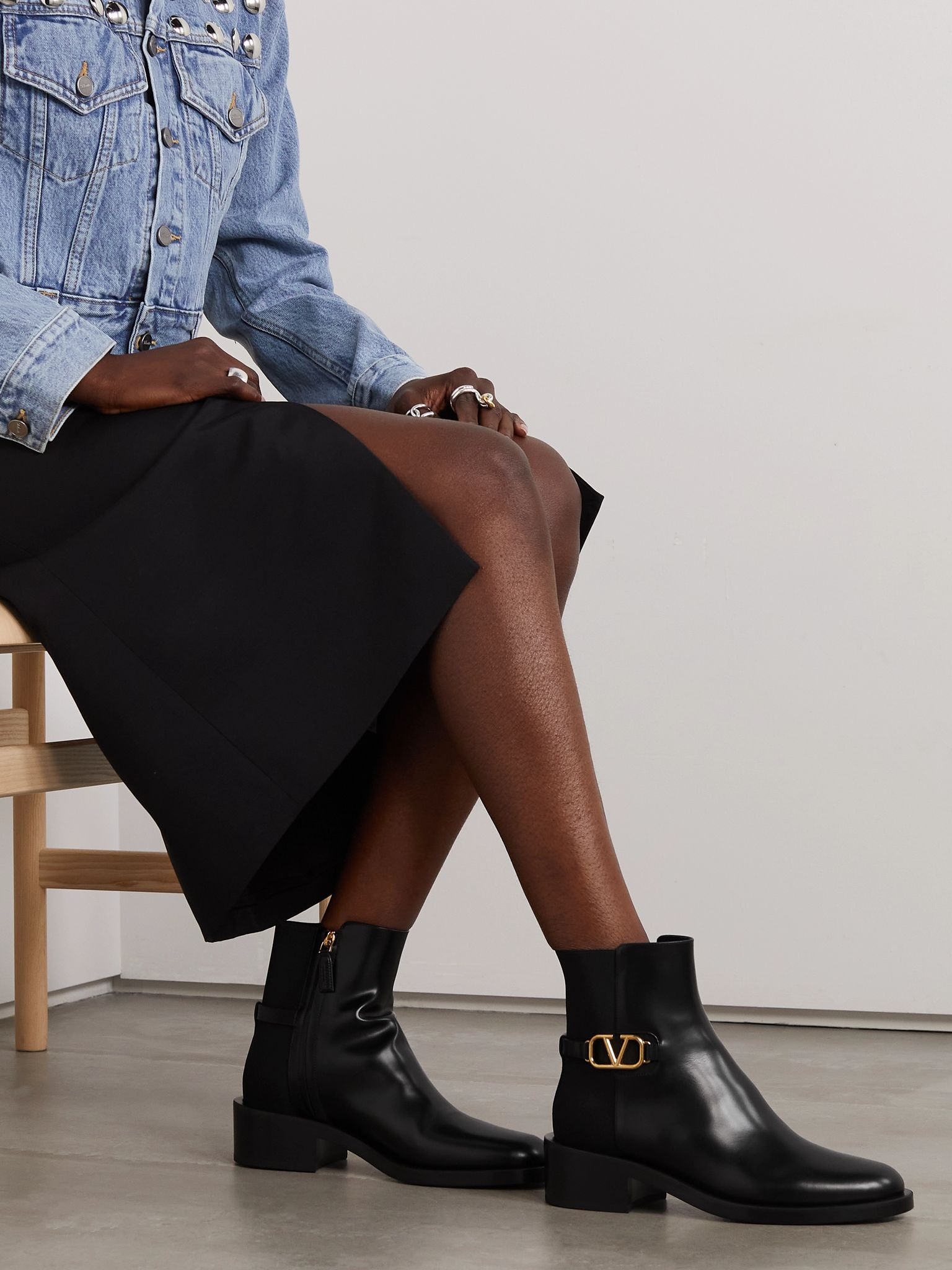 VLOGO embellished leather Chelsea boots Black - 2