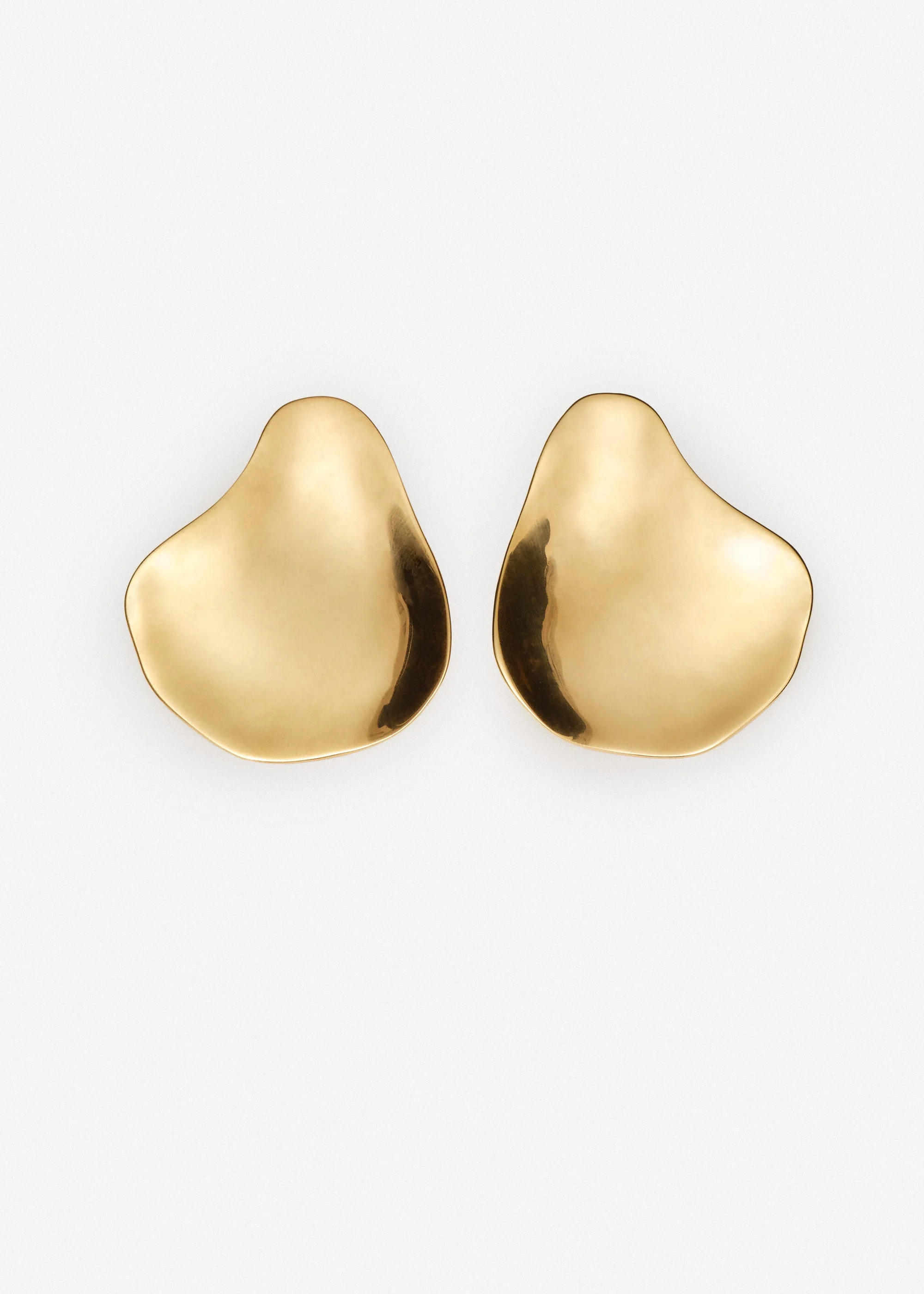 Petal stud earrings in gold - 1