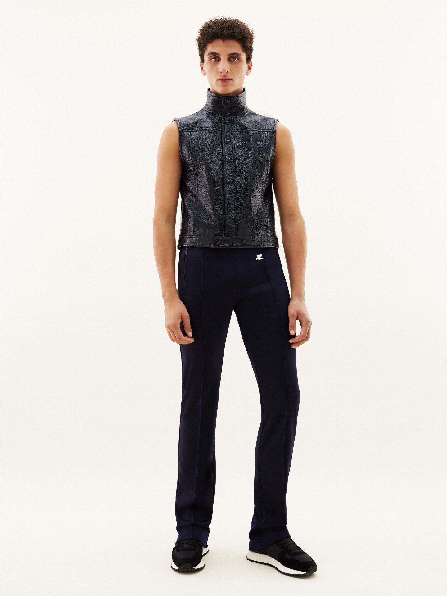 VINYL SLEEVELESS JACKET - 2