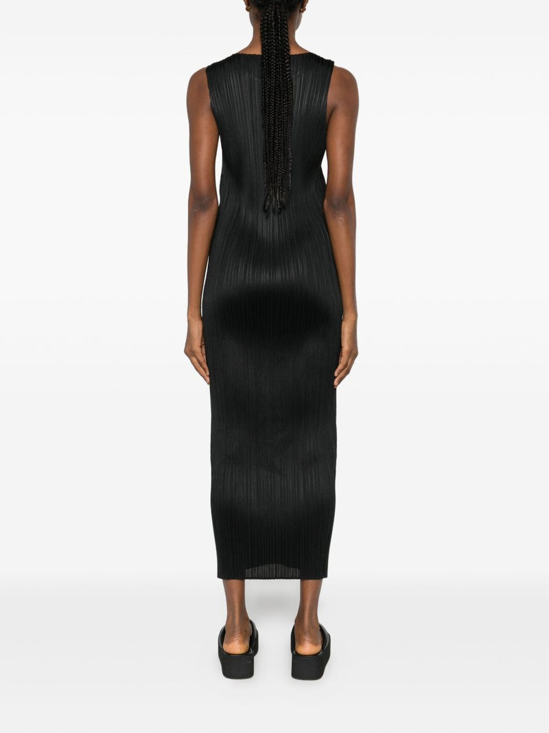 round-neck sleeveless dress 4