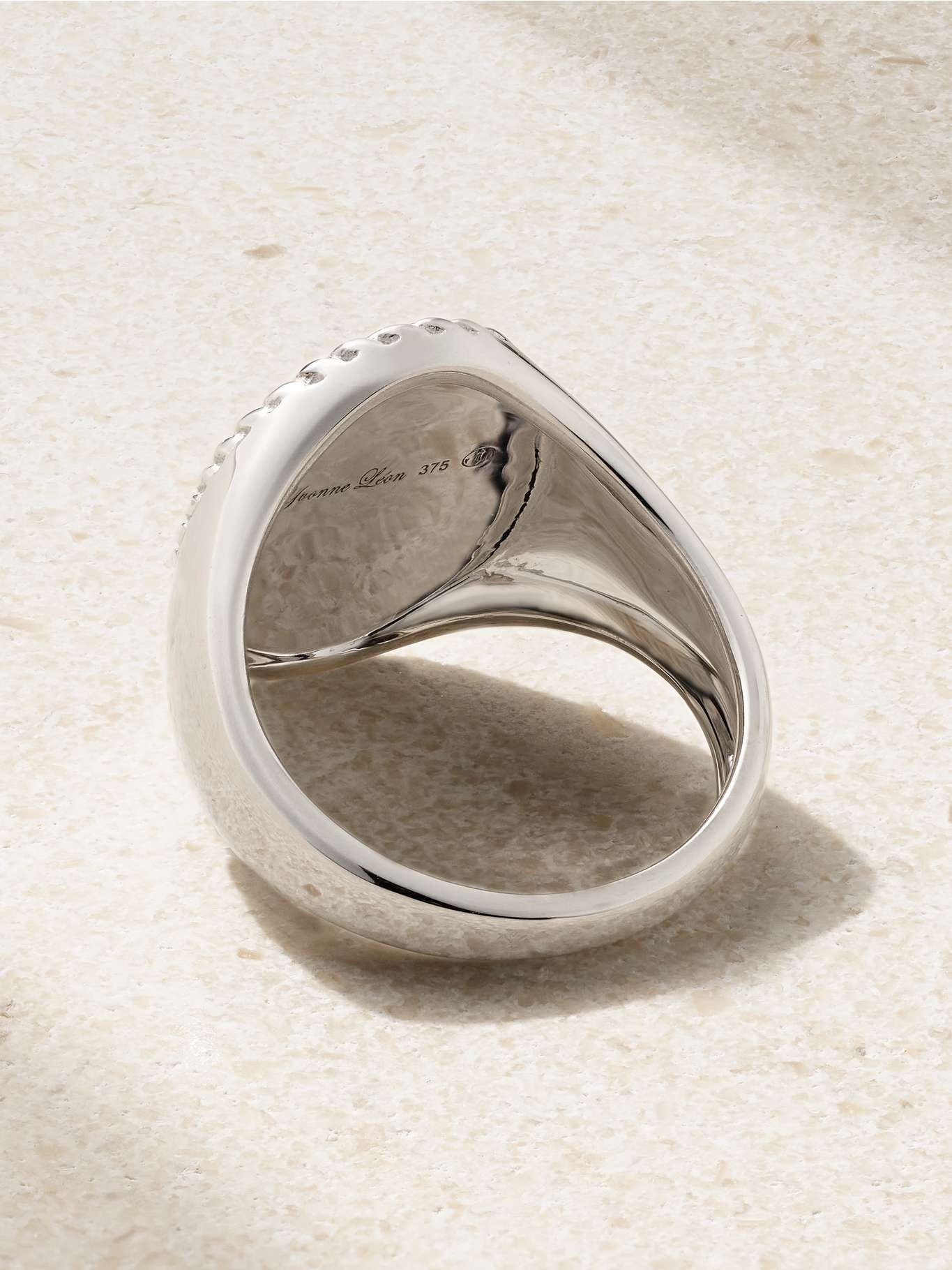 Chevalière Ovale 9-karat white gold, mother-of-pearl and diamond ring Gold - 3