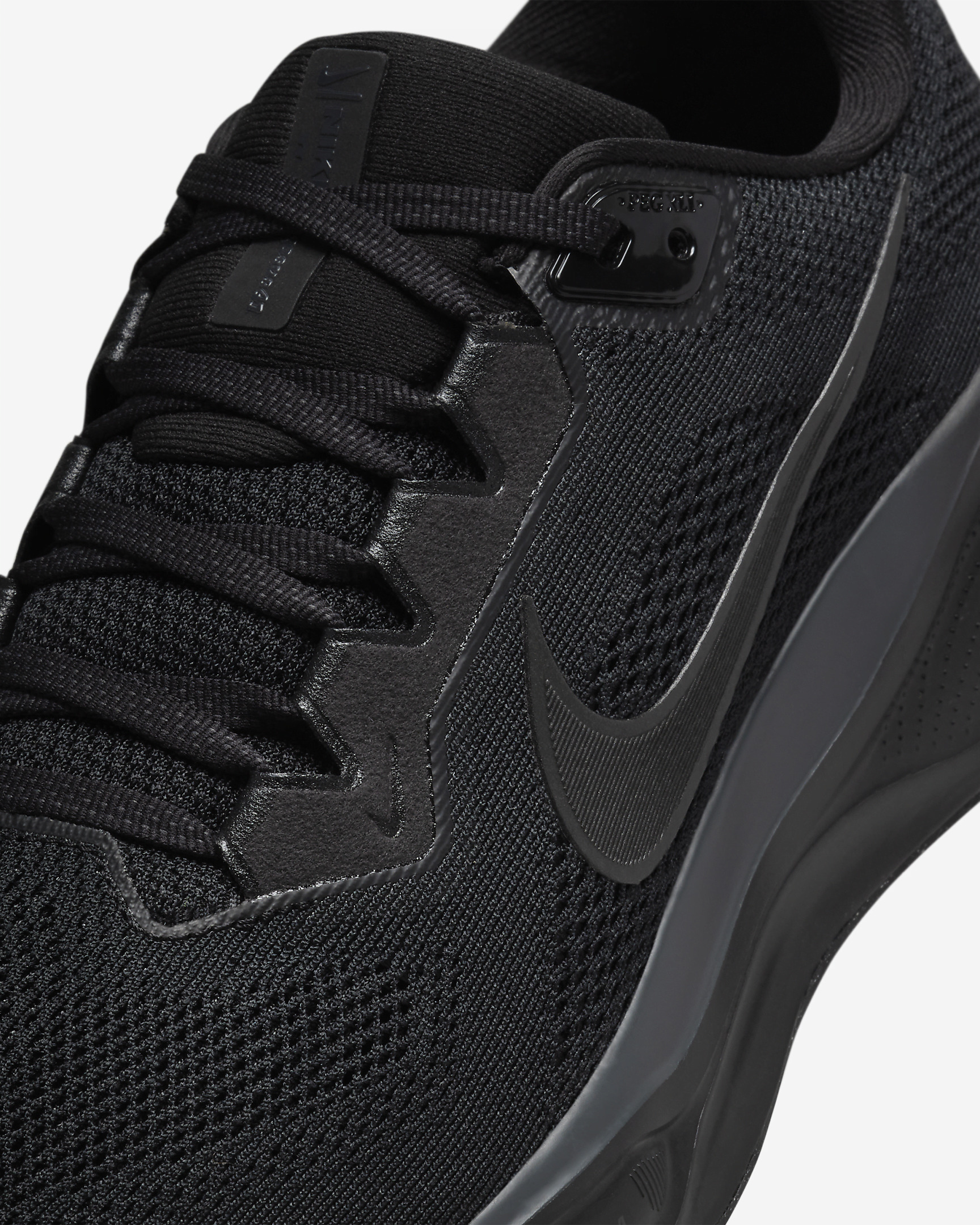 Nike Pegasus 41 Men's Road Running Shoes - 7