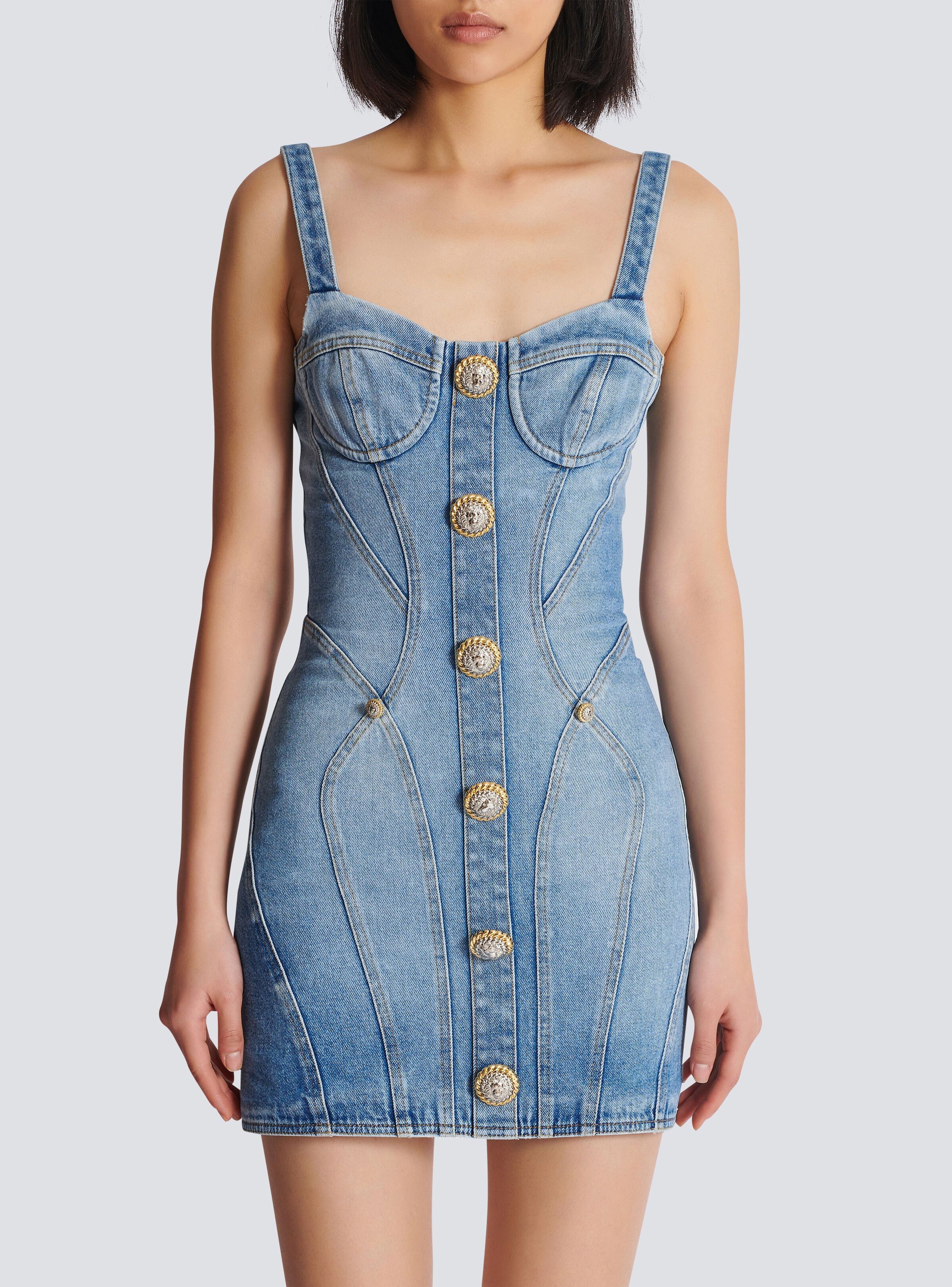 Buttoned short denim dress - 5