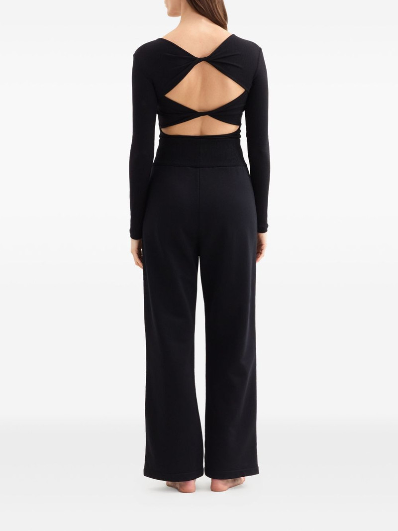 twist-back long-sleeved top 3