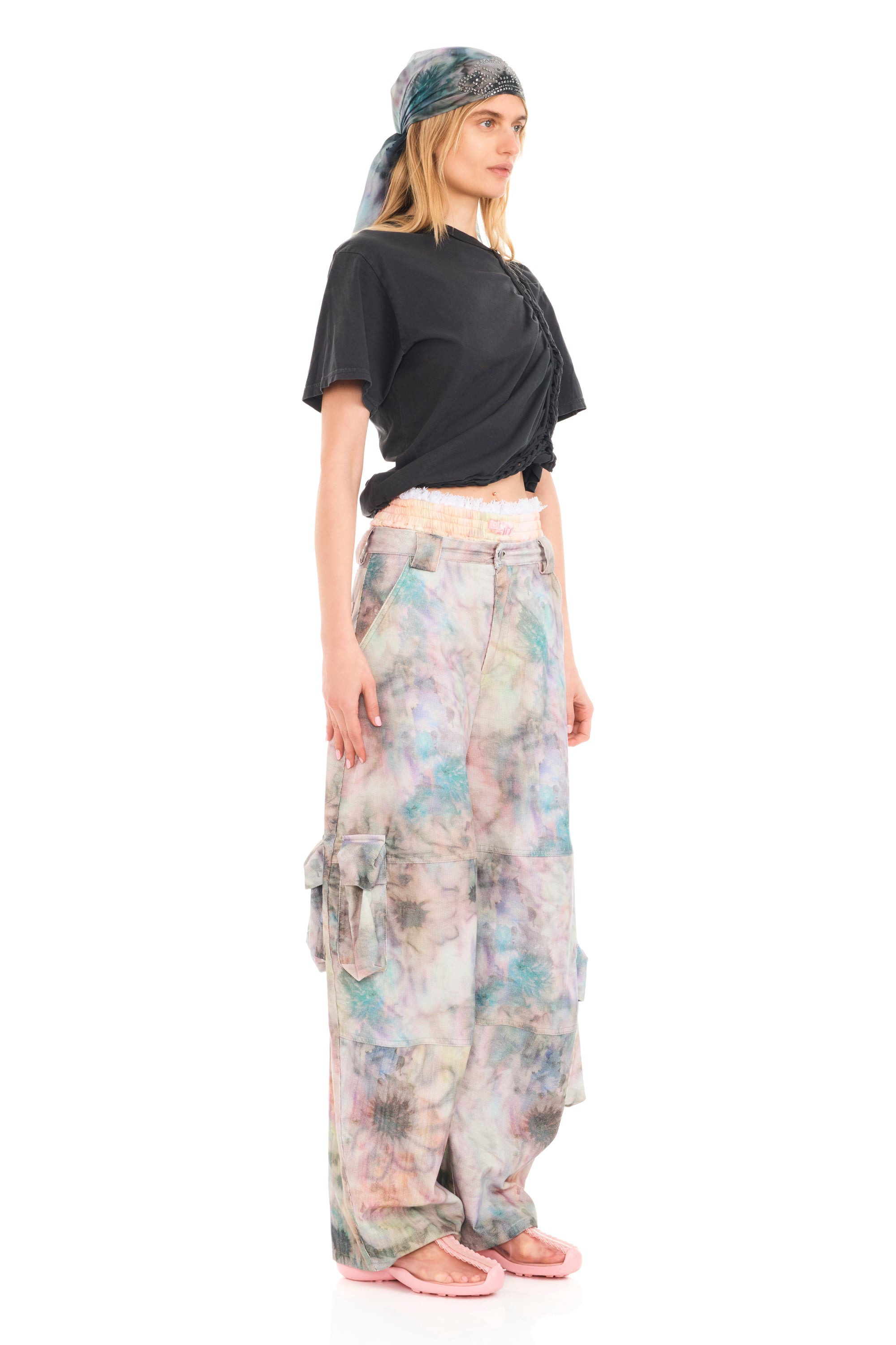 CHARCOAL CLOVER TEE - 3